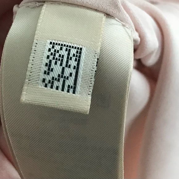 Gorgeous light pink Ted Baker silk blouse. - Picture 5 of 7